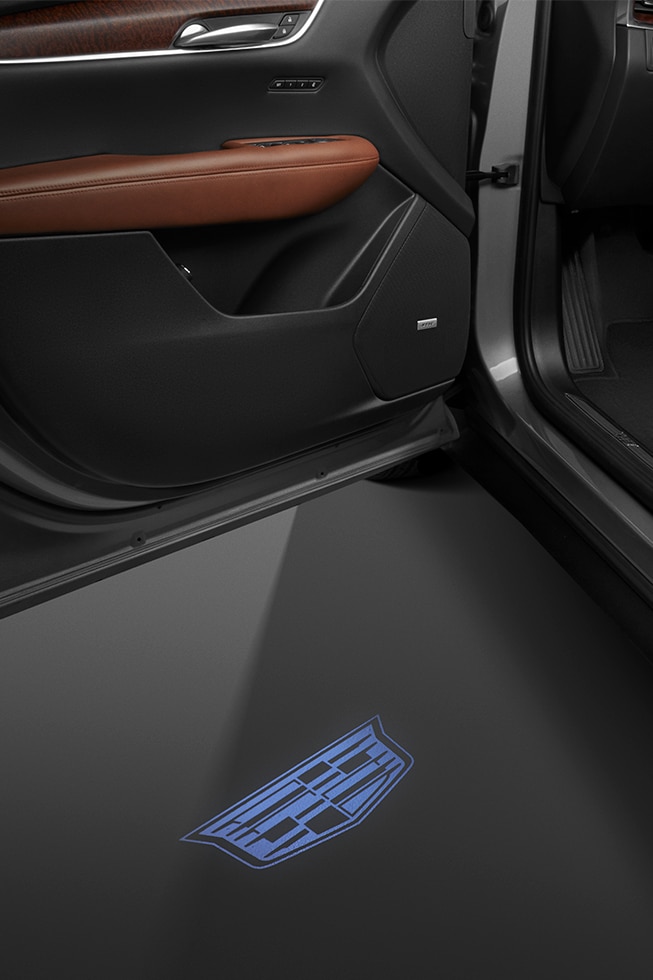 Kit de luces para puerta delantera con proyector de logo para tu Cadillac XT5 2025, suv de lujo